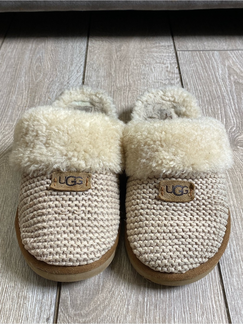 UGG Women's Cozy Knit Slippers Cream Shearling Slide Sz 7